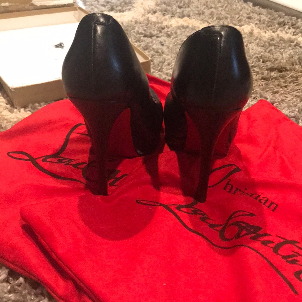 Authentic Christian Louboutin Bianca